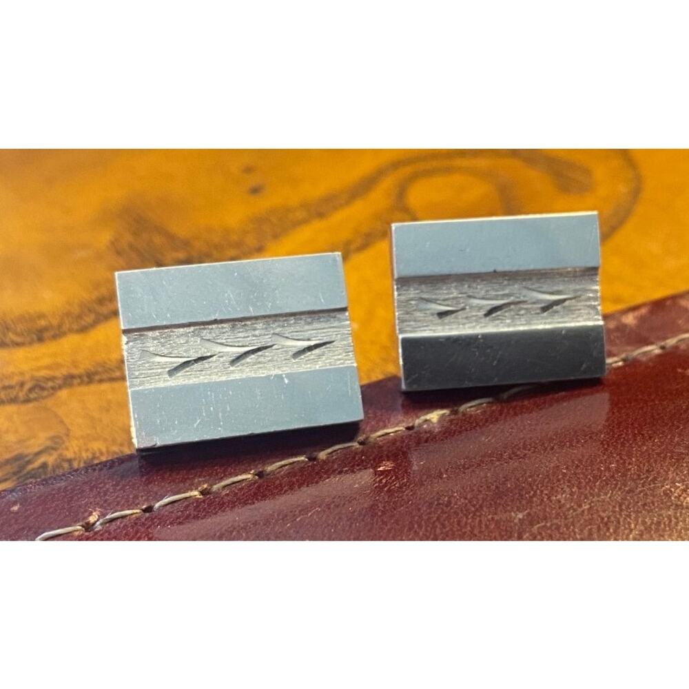 VTG Men's Swank Silver Tone Cufflinks